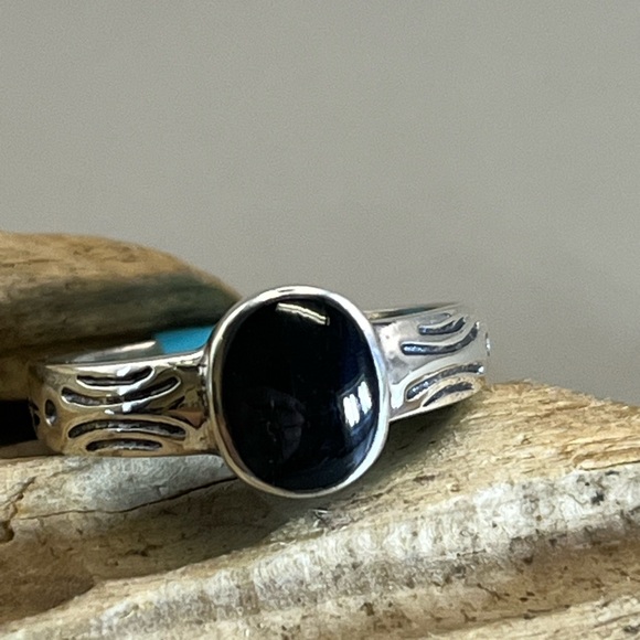 Jewelry - Elegant Sterling Silver and Black Onyx Women's Ring